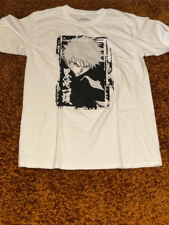 Other - Men's White Short Sleeve Anime Graphic Tee